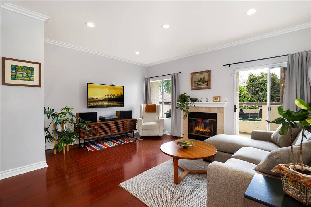 Sherman Oaks, CA 91401,5420 Sylmar Avenue #117
