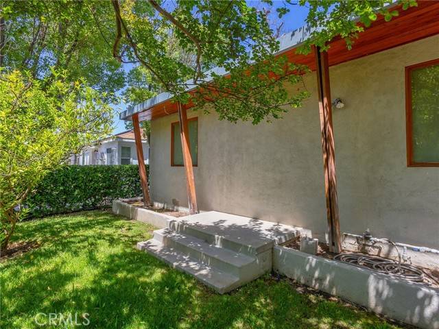 Encino, CA 91316,5762 Andasol Avenue
