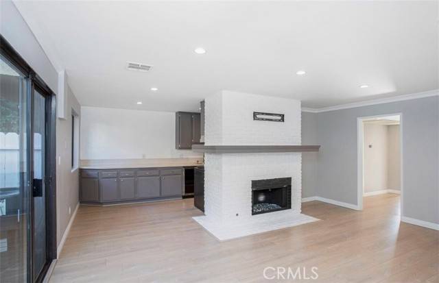 Sun Valley, CA 91352,8641 Glenoaks Boulevard #107