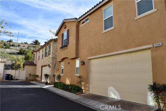 Saugus, CA 91350,20506 Sugarberry Court