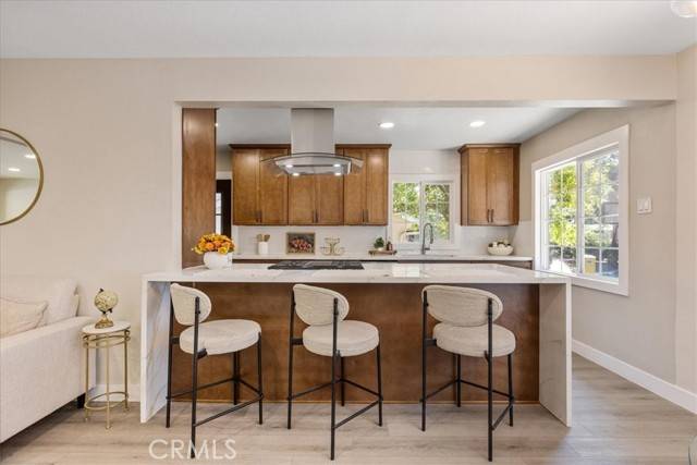 Sun Valley, CA 91504,9951 Glencrest Circle