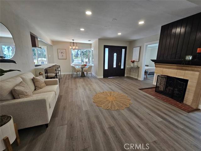 Sun Valley, CA 91504,9951 Glencrest Circle