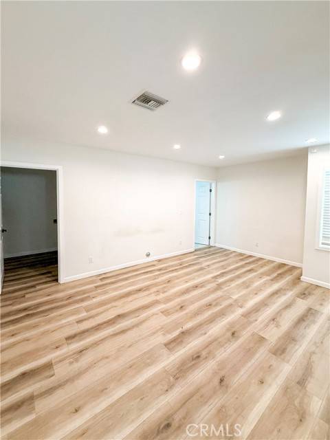 Granada Hills, CA 91344,10430 Densmore Avenue