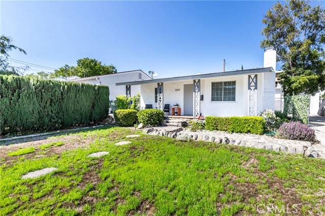 Montrose, CA 91020,2547 Piedmont Avenue