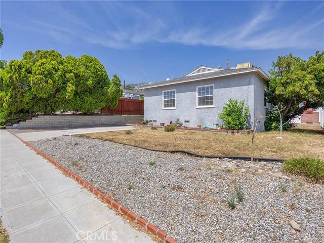 Burbank, CA 91504,2724 Scott Road