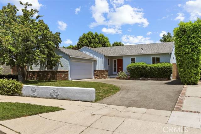 Woodland Hills, CA 91303,6452 Hanna Avenue