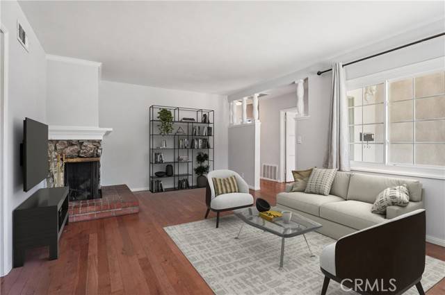 Woodland Hills, CA 91303,6552 Farralone Avenue
