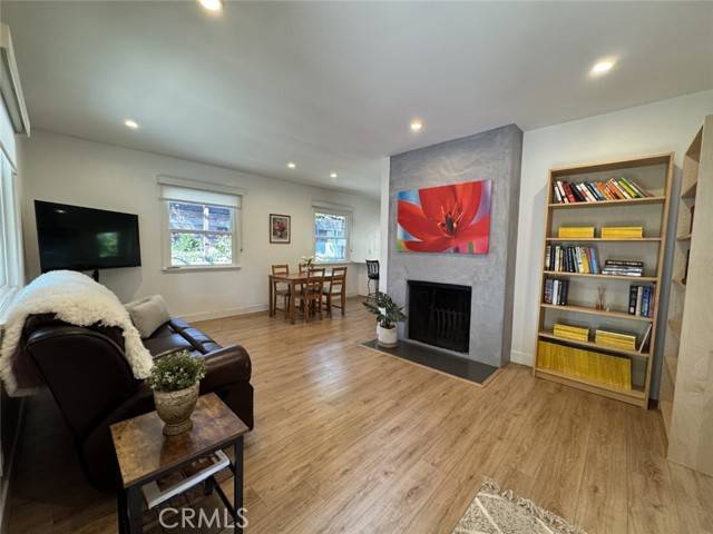 La Canada Flintridge, CA 91011,1622 Foothill Boulevard