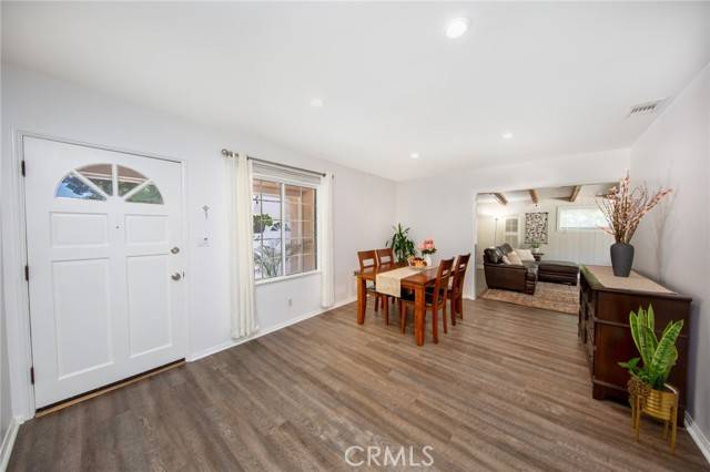 Panorama City, CA 91402,7838 Hazeltine Avenue