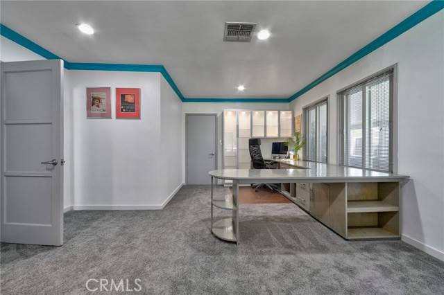 Burbank, CA 91505,2120 N Rose Street