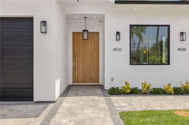 Sherman Oaks, CA 91423,4532 Katherine Avenue