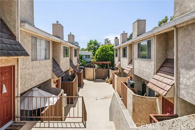 Studio City, CA 91604,4230 Whitsett Avenue #6