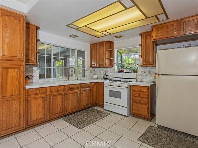 Panorama City, CA 91402,8434 Dorrington Avenue