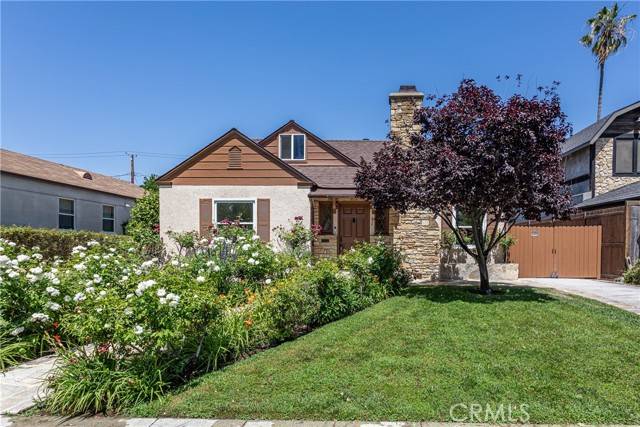 Burbank, CA 91506,624 S Reese Place