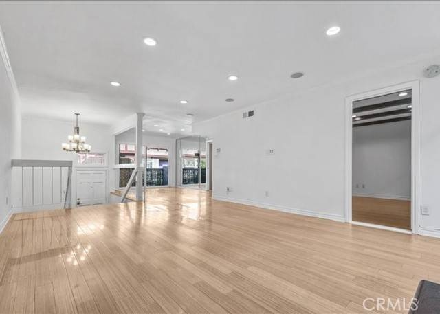 Encino, CA 91436,15610 Moorpark Street #2