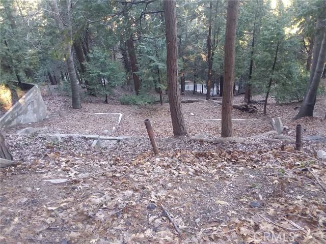 Crestline, CA 92325,23977 Skyland