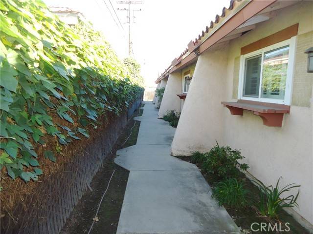 Bellflower, CA 90706,10419 Hayford Street #G