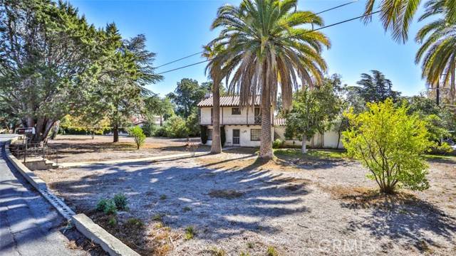 Upland, CA 91784,2440 N Mountain