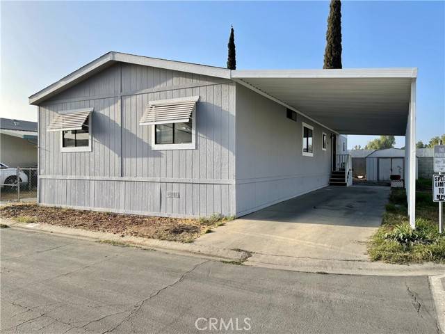 Corona, CA 92879,777 S Temescal #44