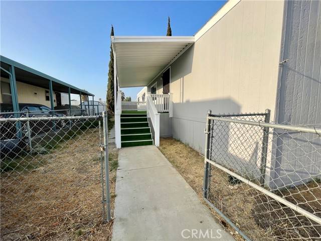 Corona, CA 92879,777 S Temescal #44