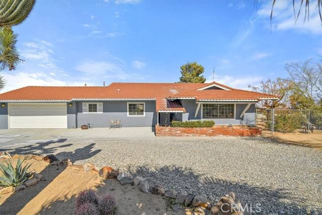 Joshua Tree, CA 92252,60692 Latham