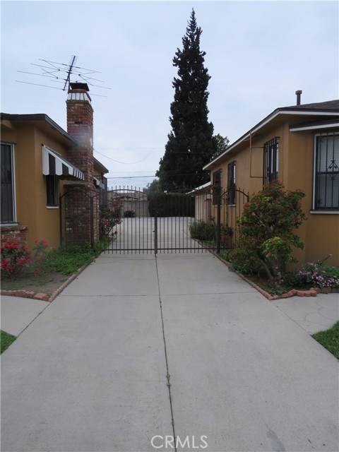 El Monte, CA 91731,11056 Oak Street