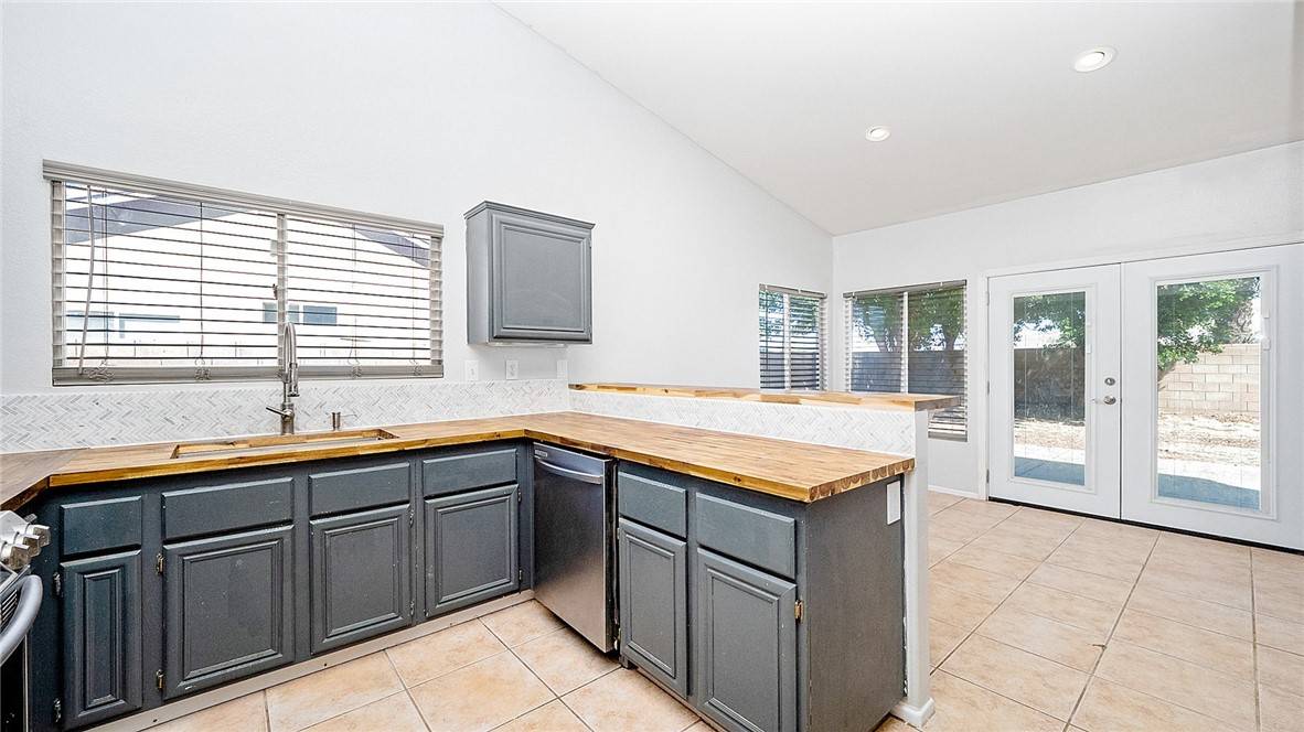Cathedral City, CA 92234,69810 Northhampton Ave