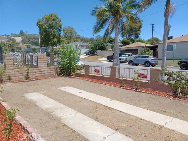 La Puente, CA 91744,219 Common Avenue