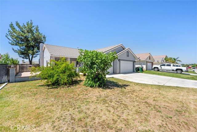 Beaumont, CA 92223,737 Cherry Valley Acres