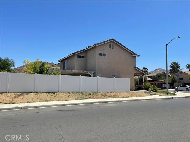 Perris, CA 92571,986 Mirada Drive