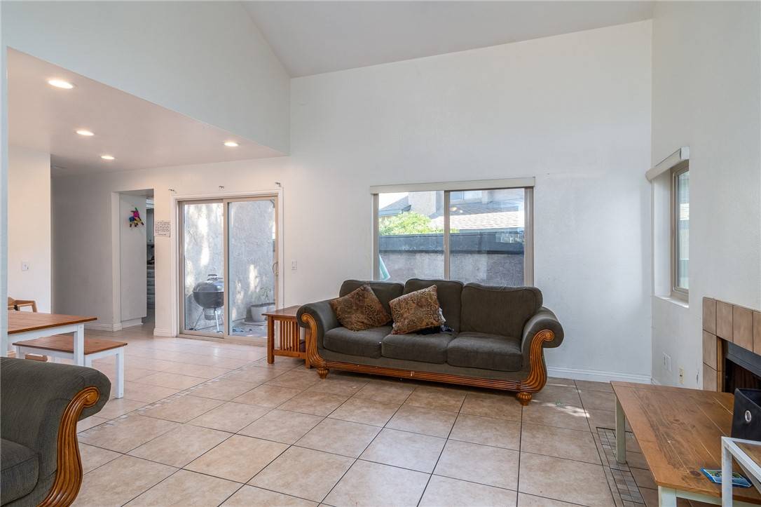 La Puente, CA 91744,15808 Fallen Leaf Road