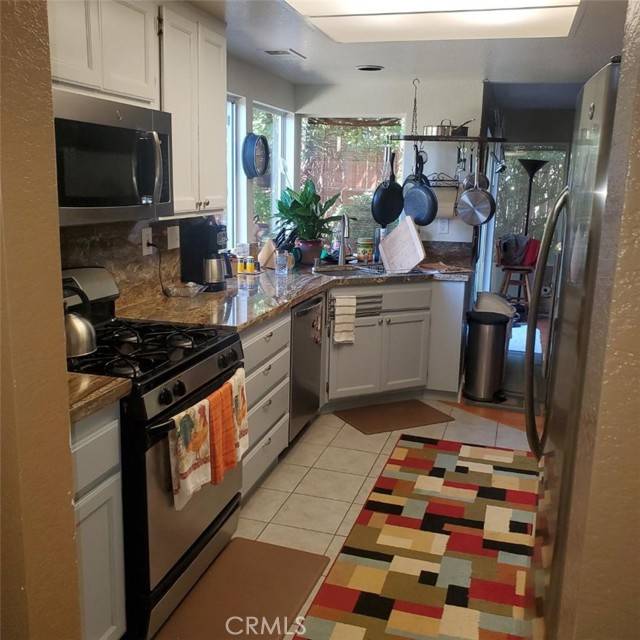 Temecula, CA 92591,27522 Dandelion Court