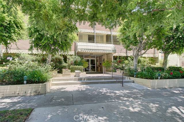 Glendale, CA 91207,1142 Campbell Street #303