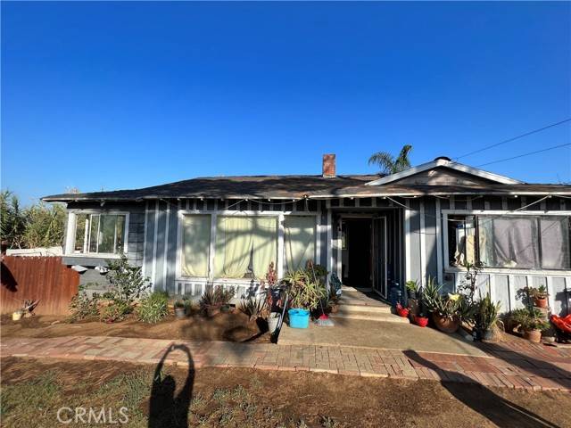 La Puente, CA 91746,636 S 4th Avenue