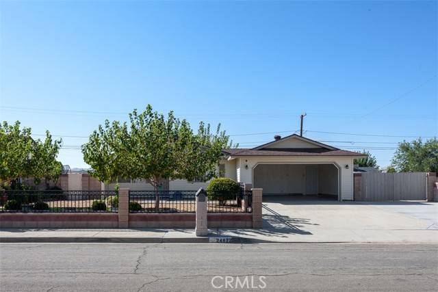 Boron, CA 93516,24422 Tamarisk Avenue