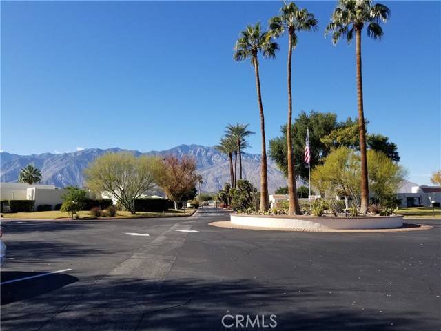 Palm Springs, CA 92264,1672 Tam O Shanter Plaza #2