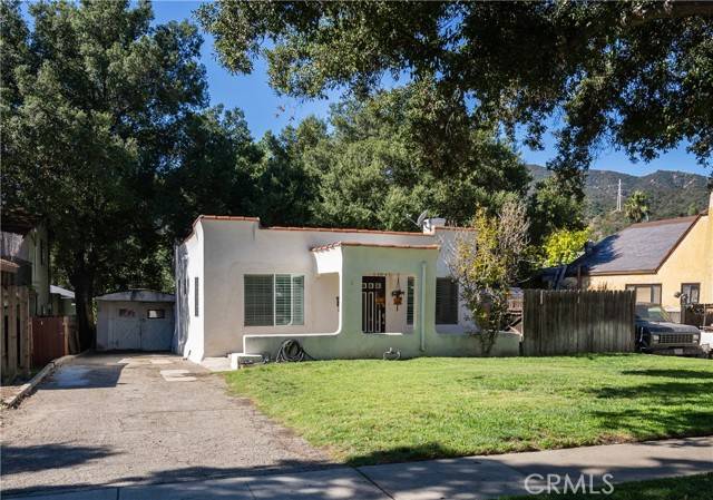 La Crescenta, CA 91214,3300 Montrose Avenue