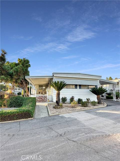 La Verne, CA 91750,3530 Damien #26