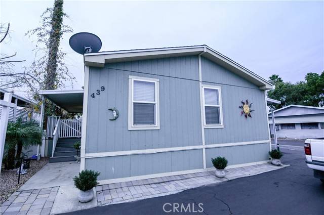 Canyon Country, CA 90011,20401 Canyon Country