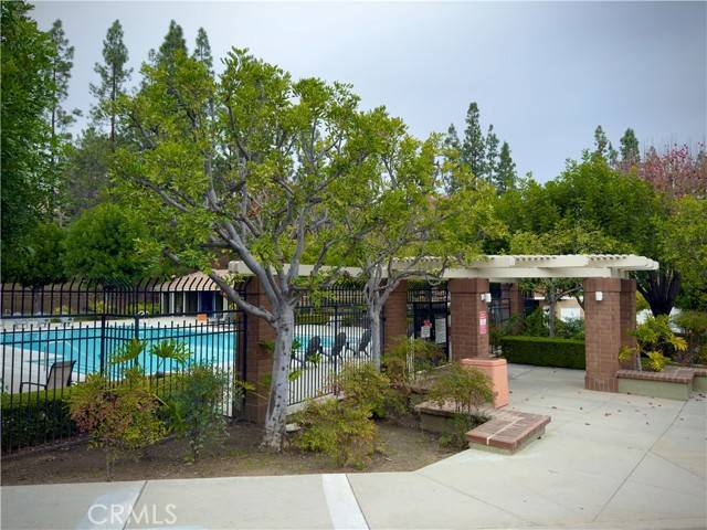 La Mirada, CA 90638,16414 Omally Court #17