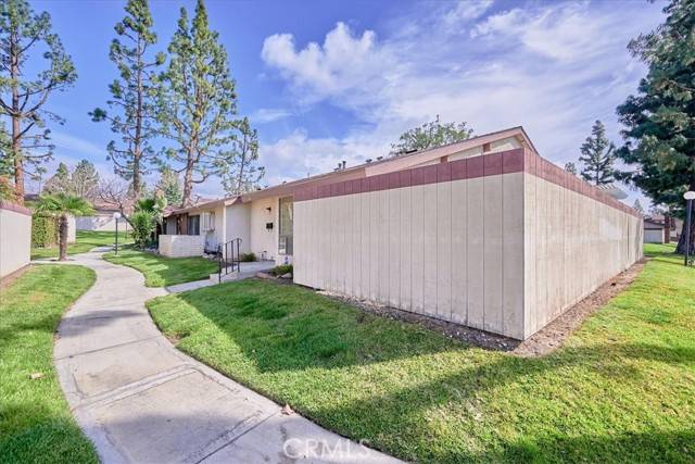 Upland, CA 91786,1411 W 7th Street