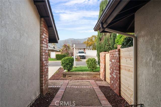 Claremont, CA 91711,248 E Blue Mountain Way