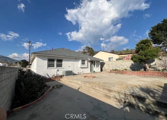 Tujunga, CA 91042,7154 Summitrose Street