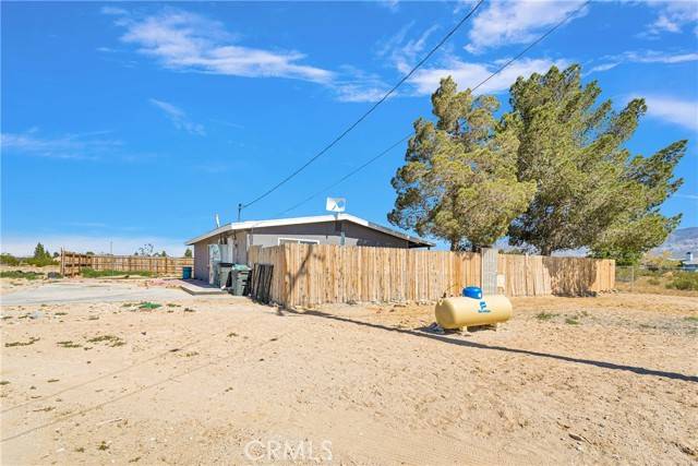 Lucerne Valley, CA 92356,9989 Hope Lane