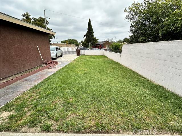 Compton, CA 90221,1600 E Mcmillan Street