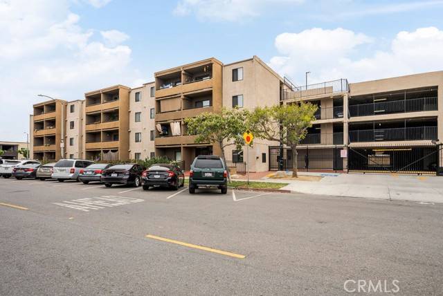 Long Beach, CA 90813,1450 Locust Avenue #402