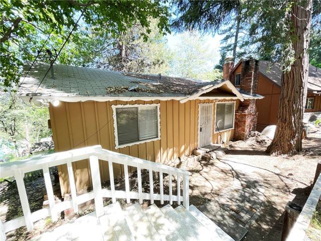 Crestline, CA 92325,23098 Sycamore Lane