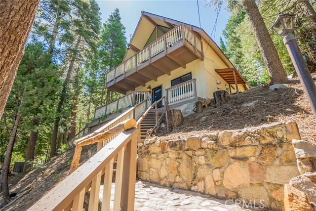 Lake Arrowhead, CA 92352,875 Brentwood Drive