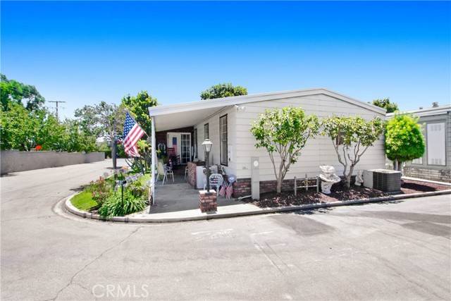 La Verne, CA 91750,3530 Damien #263