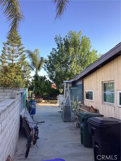 Fontana, CA 92335,15583 ATHOL ST